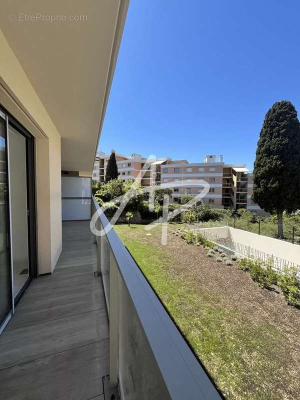 Appartement à ROQUEBRUNE-CAP-MARTIN