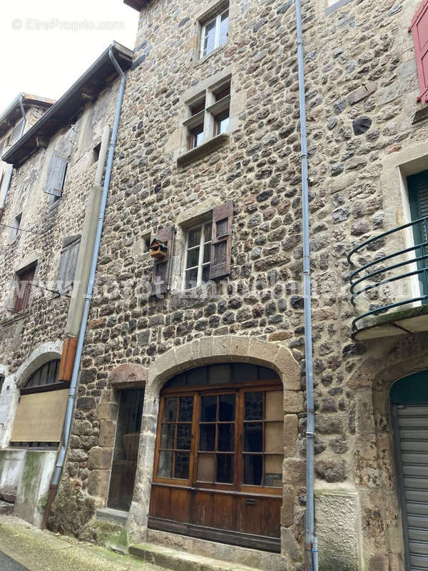 Maison à LE CHEYLARD