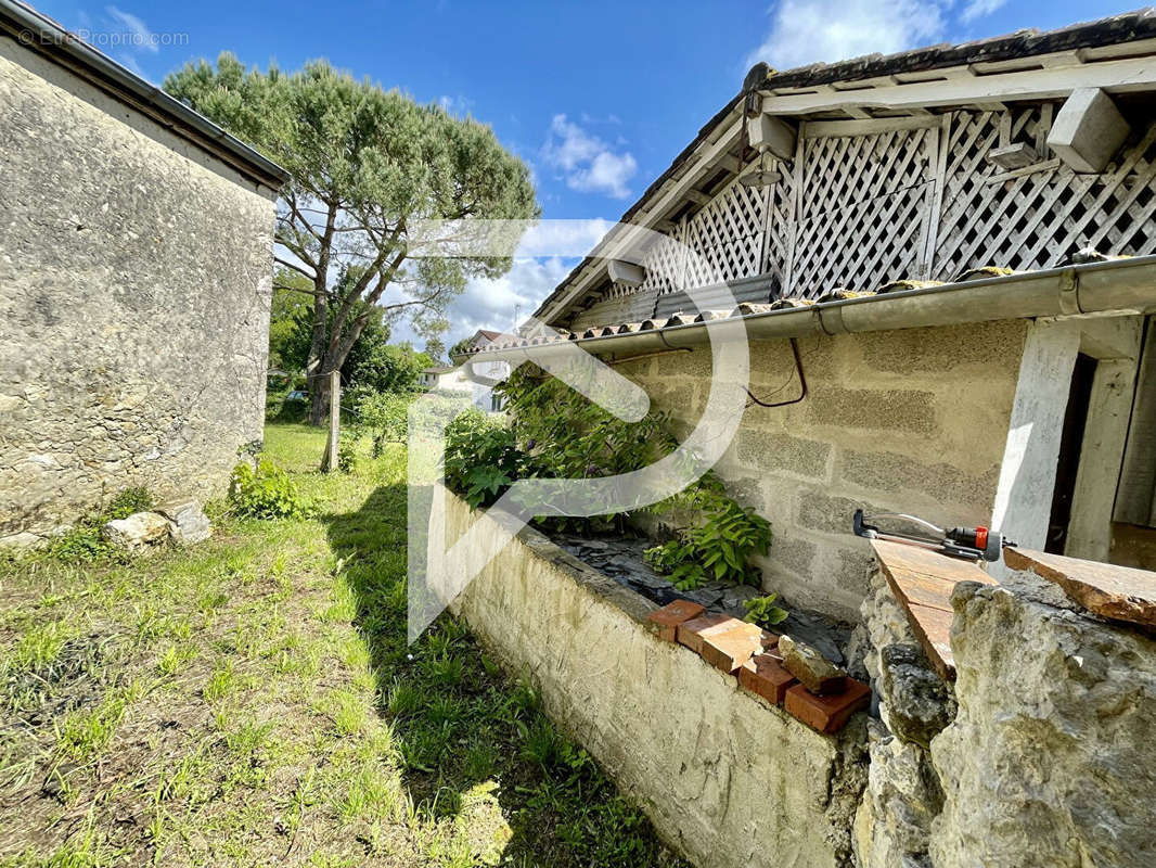 Maison à ROQUEFORT