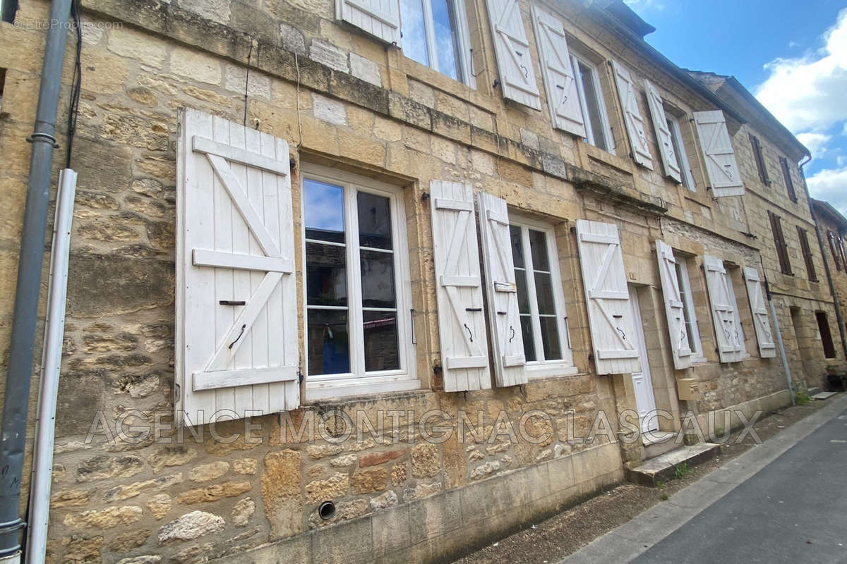 Maison à MONTIGNAC