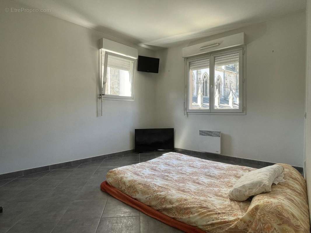   - Appartement à VALS-LES-BAINS