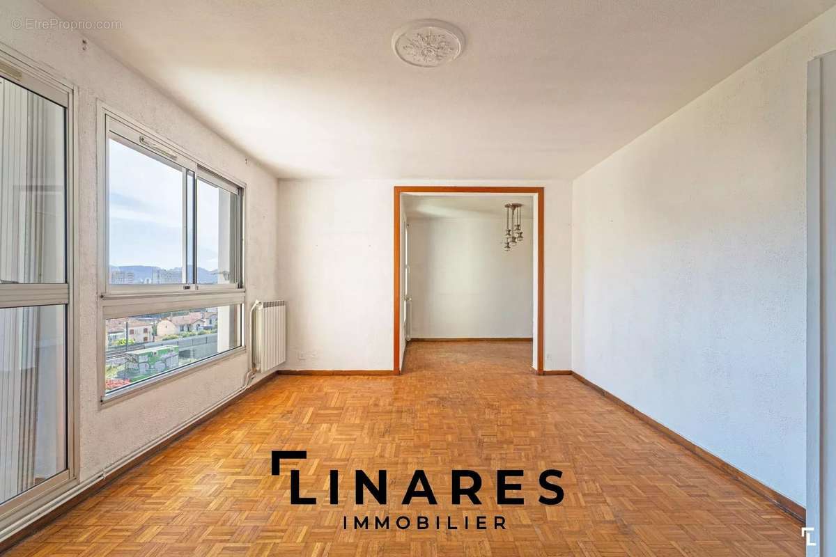 Appartement à MARSEILLE-11E