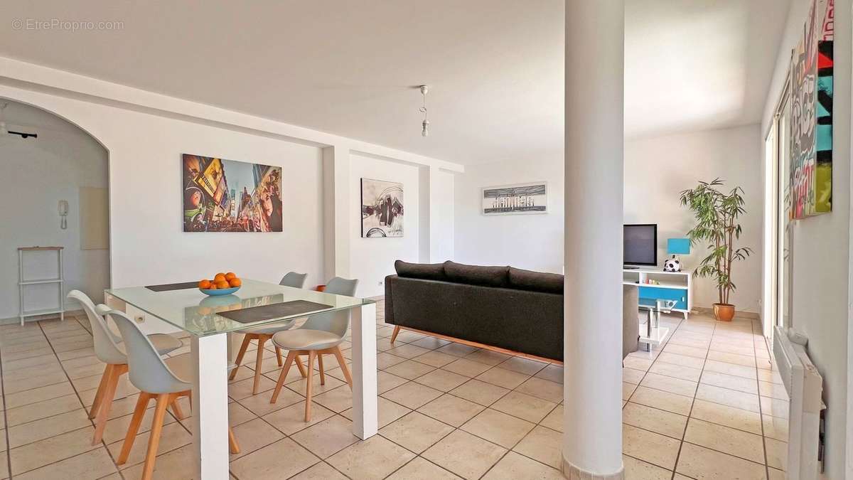 Appartement à HYERES