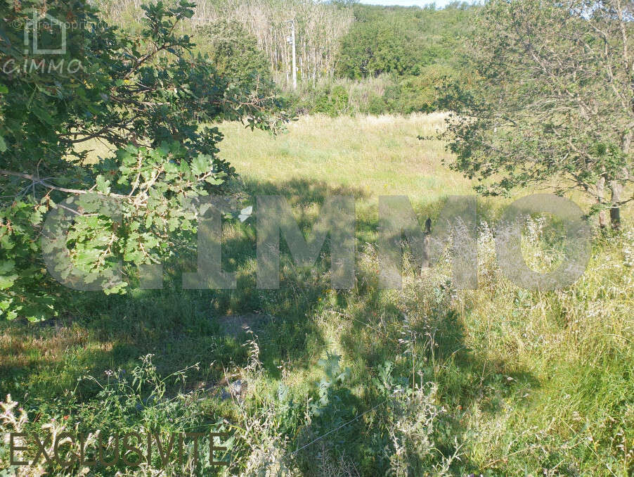 Terrain à SAINT-GENIES-DE-FONTEDIT