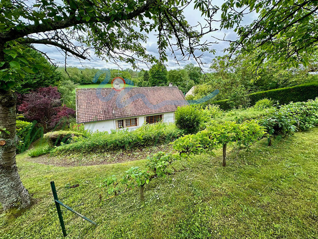 Maison à MOUSSEAUX-SUR-SEINE