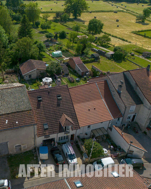 Maison à DOULAINCOURT-SAUCOURT