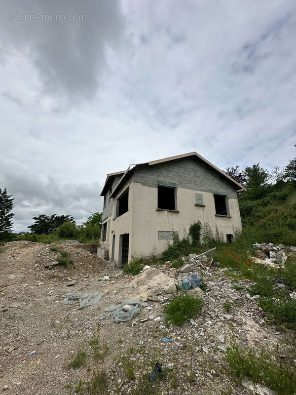 Maison à RILLIEUX-LA-PAPE