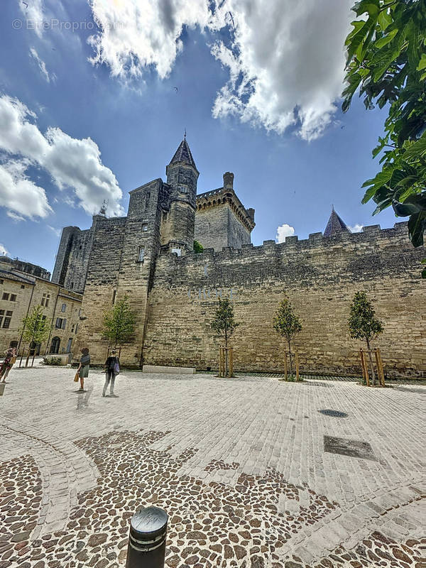 Appartement à UZES