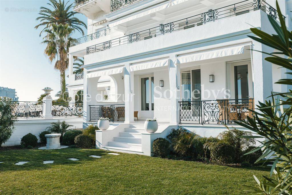 Appartement à CANNES