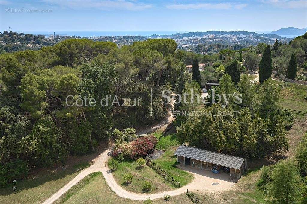 Maison à MOUGINS