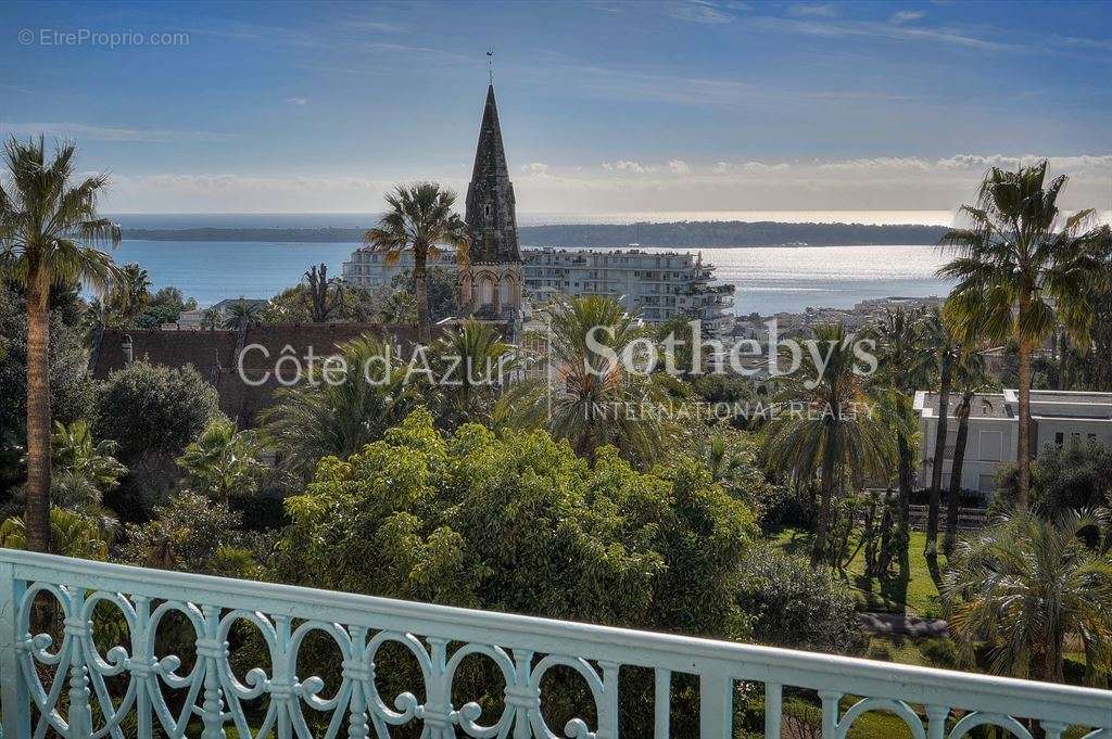 Appartement à CANNES