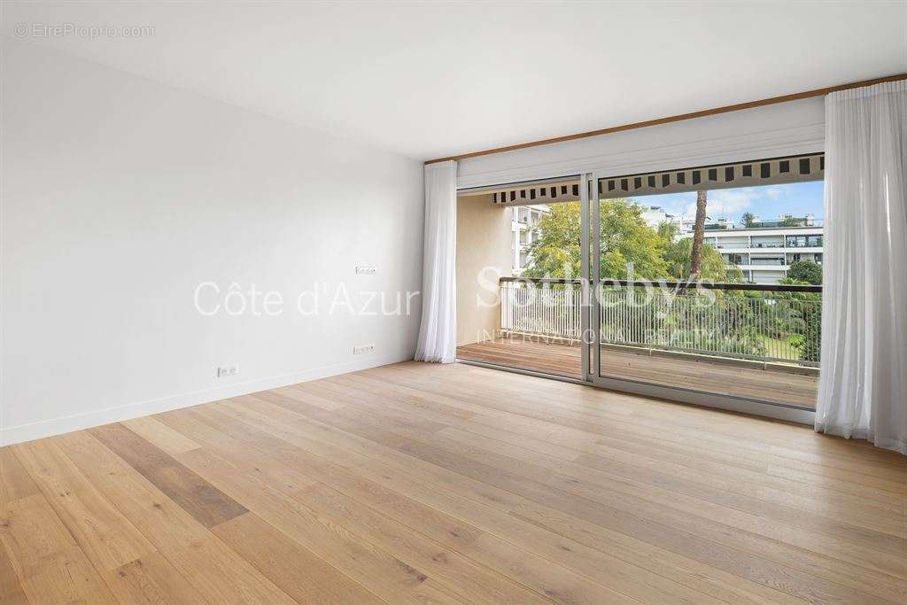 Appartement à CANNES