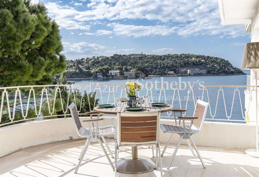 Appartement à VILLEFRANCHE-SUR-MER