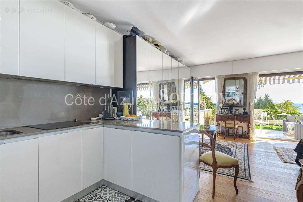 Appartement à BEAULIEU-SUR-MER