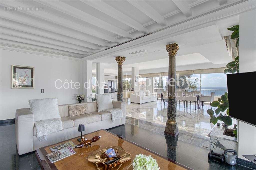 Appartement à MENTON