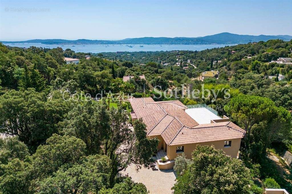 Maison à GRIMAUD