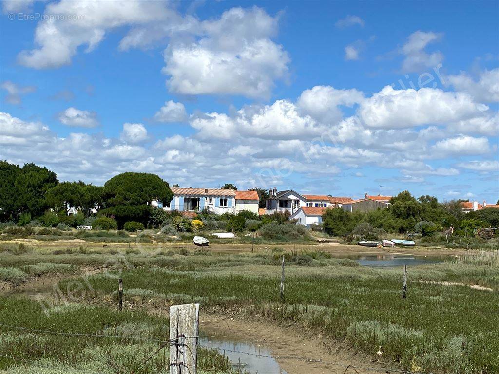 Terrain à BREM-SUR-MER