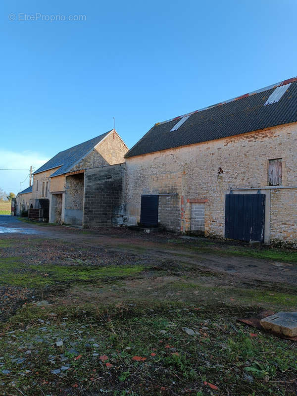 Maison à LONGUES-SUR-MER