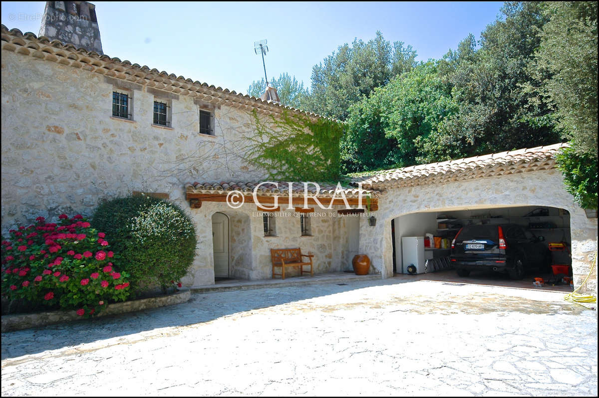 Maison à LA COLLE-SUR-LOUP