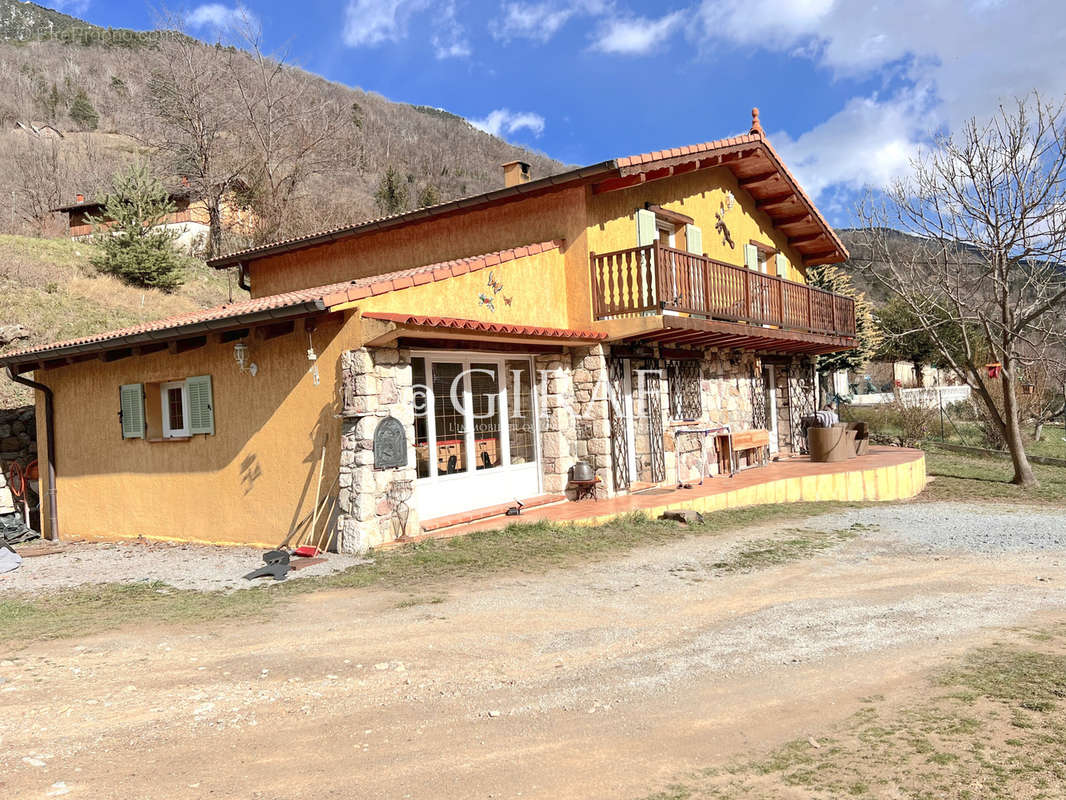 Maison à SAINT-MARTIN-VESUBIE