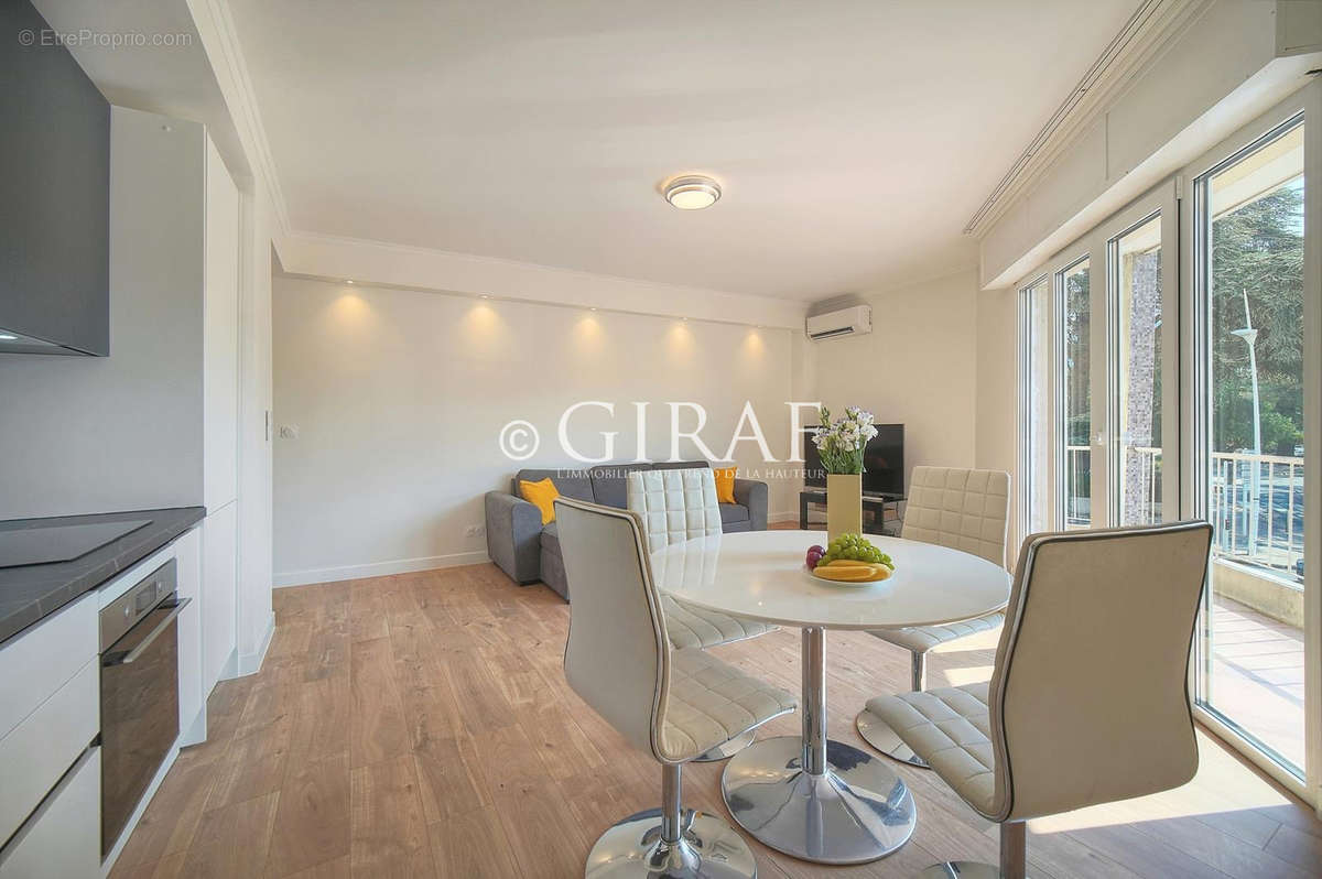 Appartement à CANNES