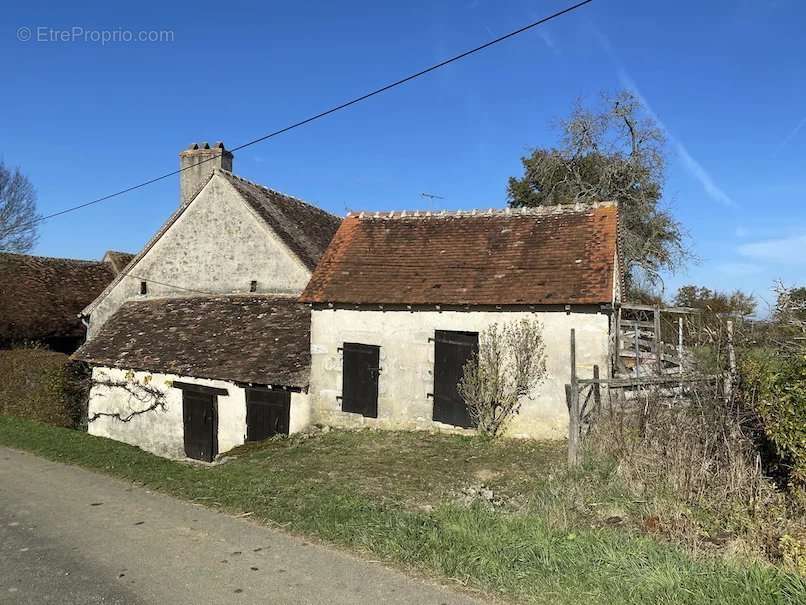 Maison à LIGNAC