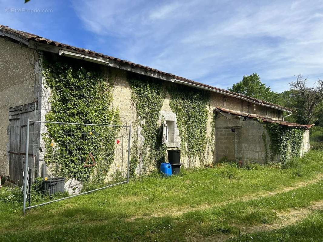 Maison à CHALAIS