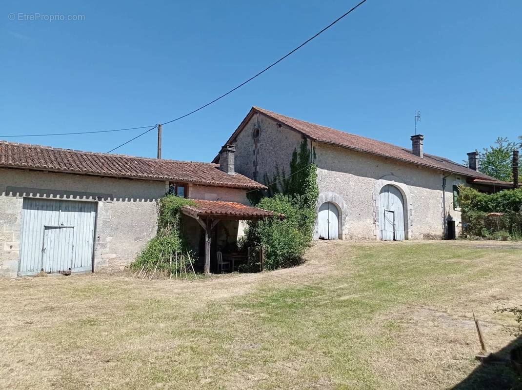 Maison à VERTEILLAC