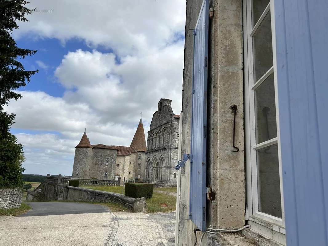 Maison à BROSSAC