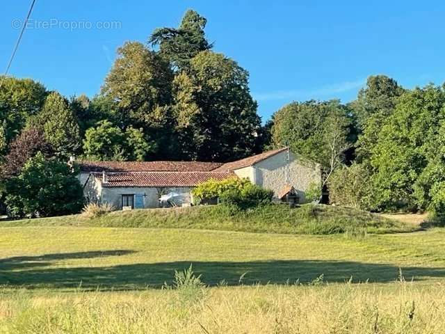 Maison à VERTEILLAC