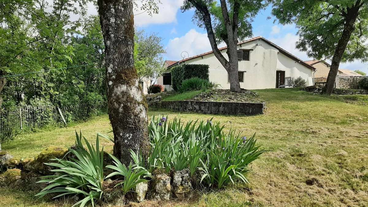 Maison à PONTEYRAUD