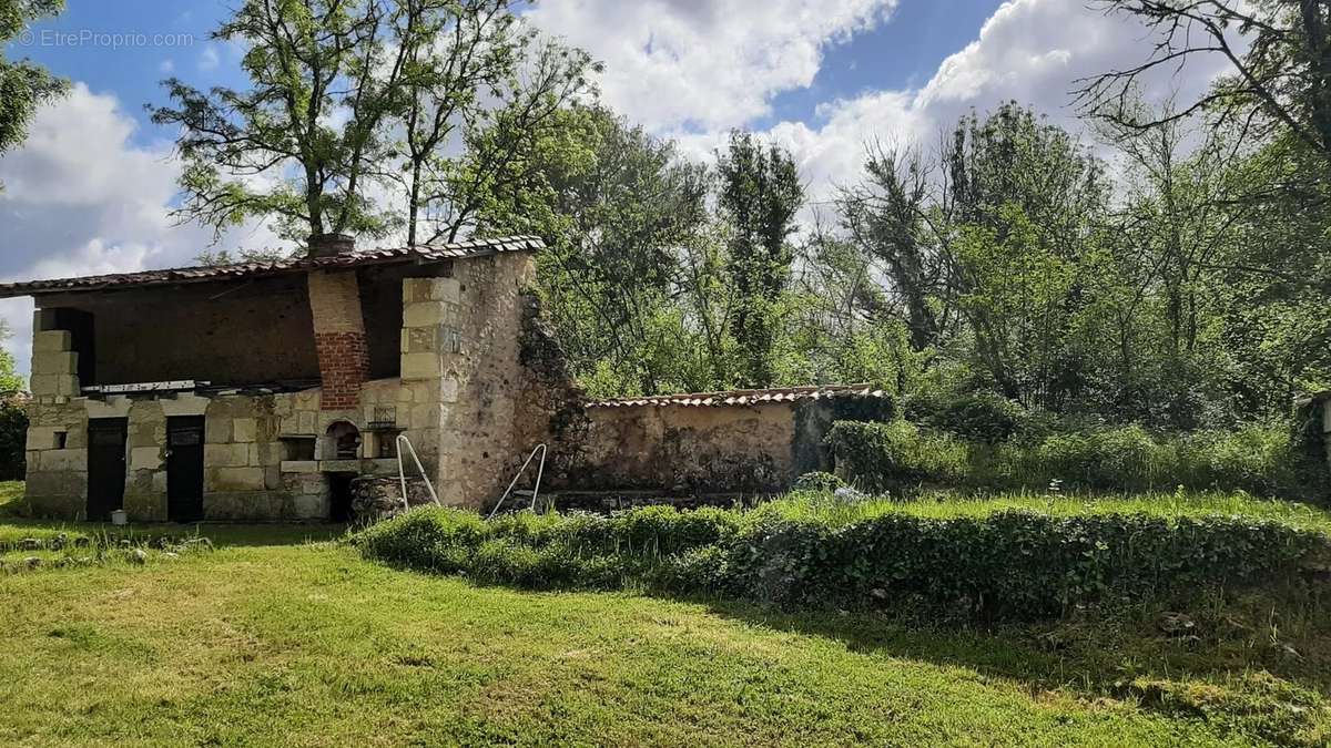 Maison à PONTEYRAUD