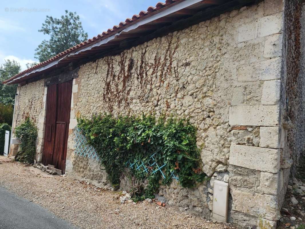 Maison à VERTEILLAC