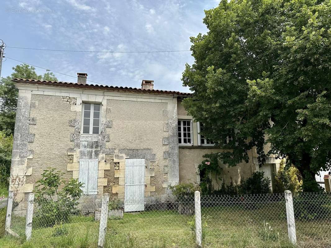 Maison à RIBERAC