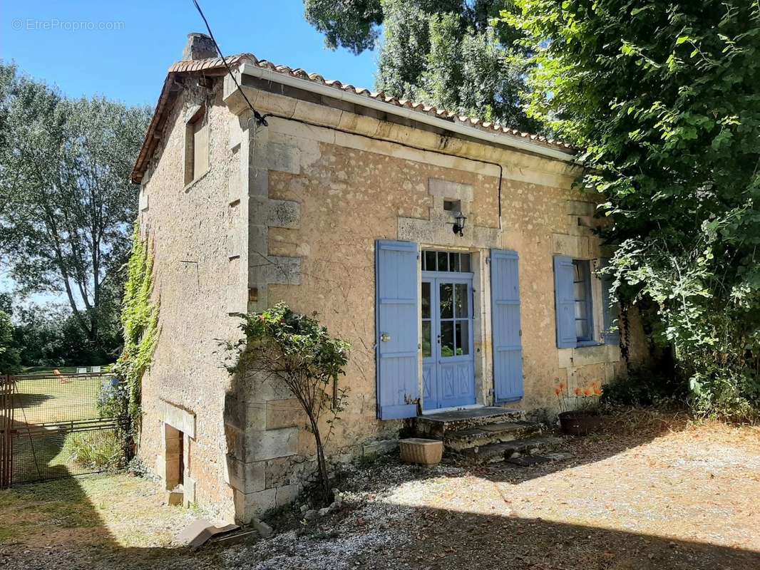 Maison à VERTEILLAC