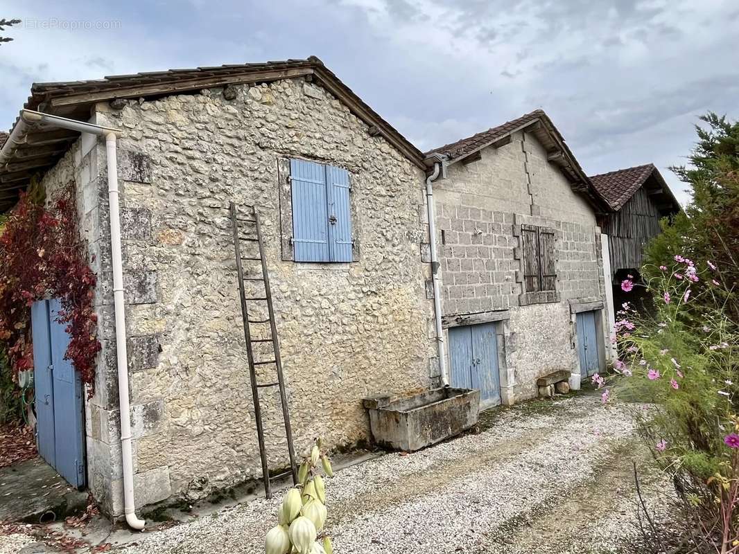 Maison à SAINT-PAUL-LIZONNE