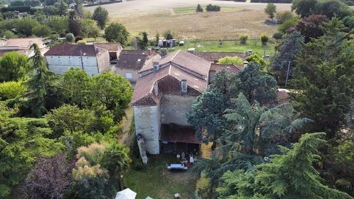 Maison à CHALAIS