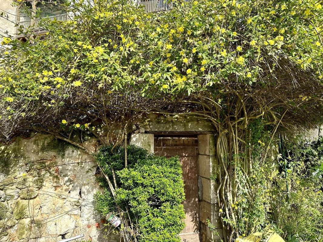 Maison à AUBETERRE-SUR-DRONNE