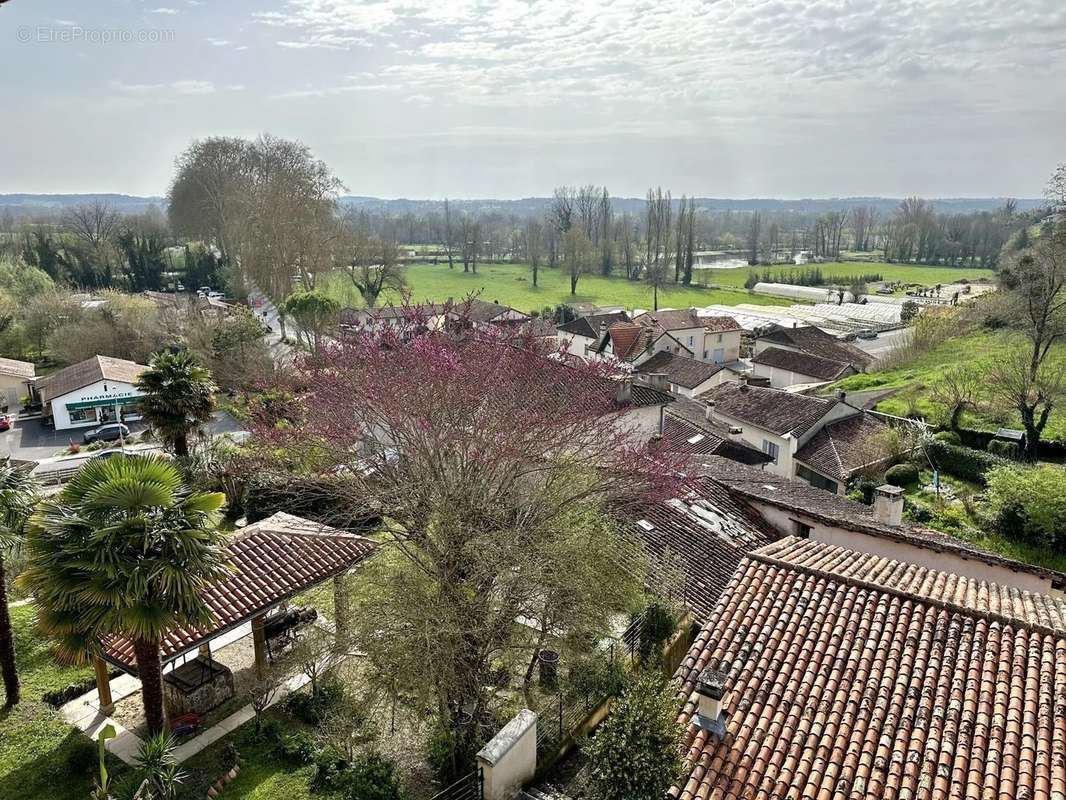 Maison à AUBETERRE-SUR-DRONNE