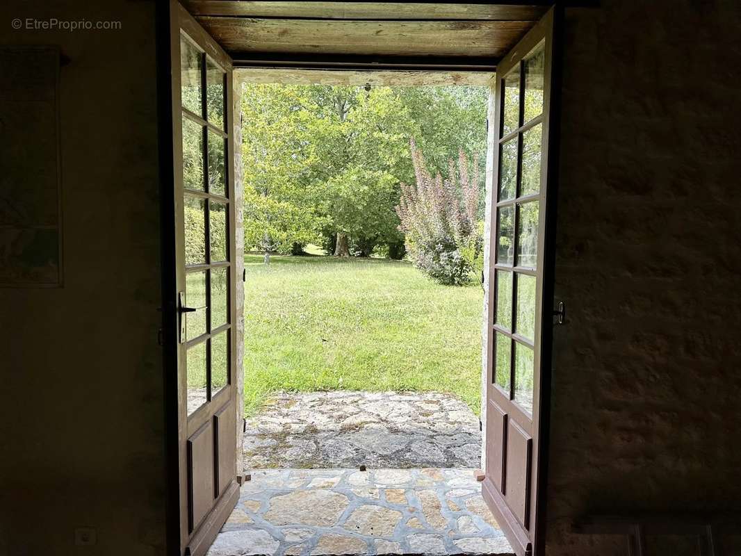 Maison à AUBETERRE-SUR-DRONNE