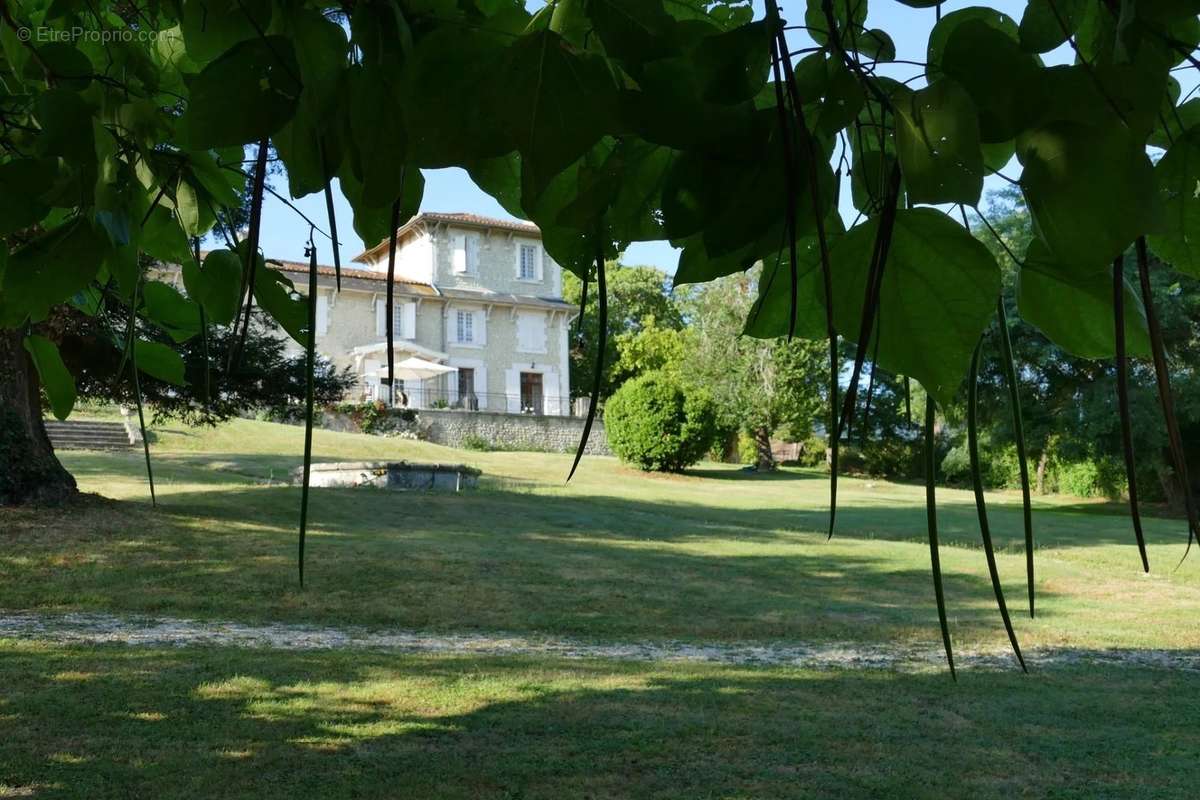 Maison à CHALAIS