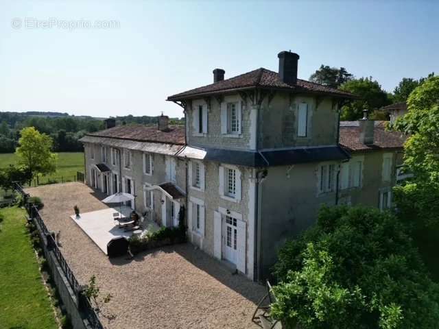 Maison à CHALAIS