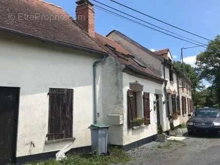 Maison à MAGNAC-LAVAL