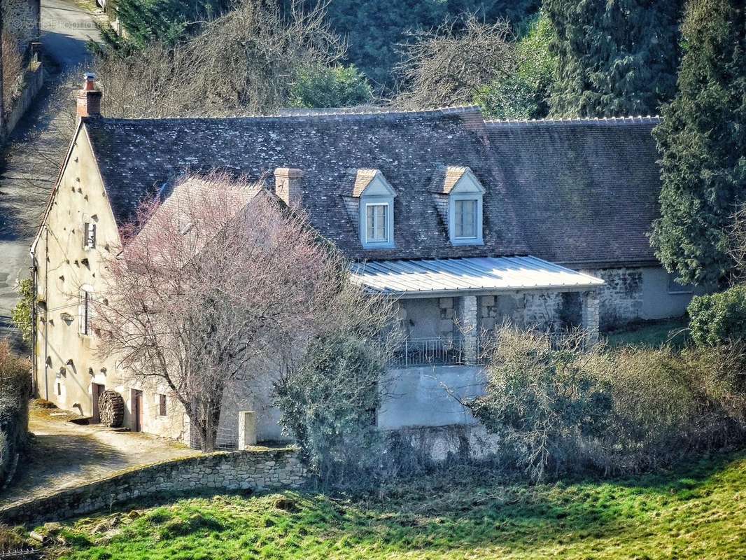 Maison à BOUSSAC