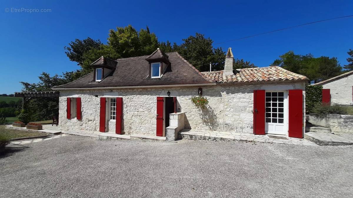 Maison à SAINT-AUBIN-DE-CADELECH