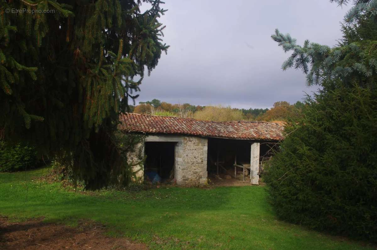 Maison à CHILLAC