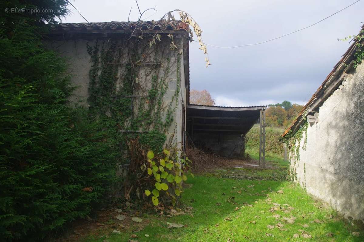 Maison à CHILLAC