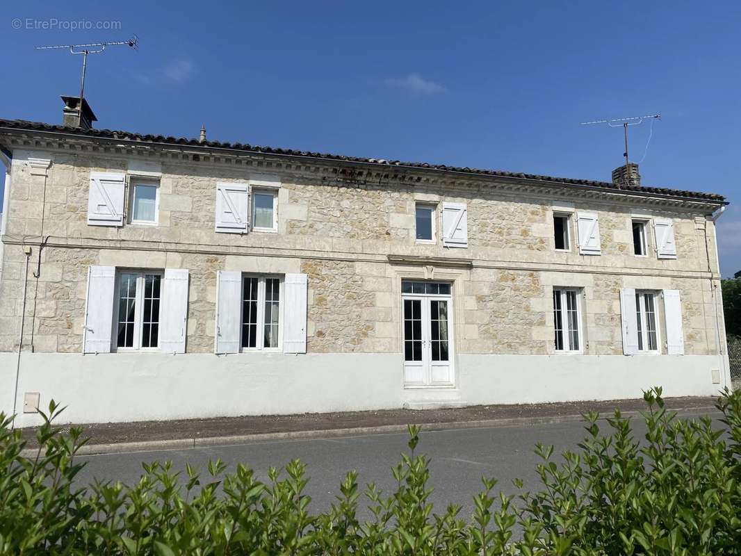 Maison à BEDENAC