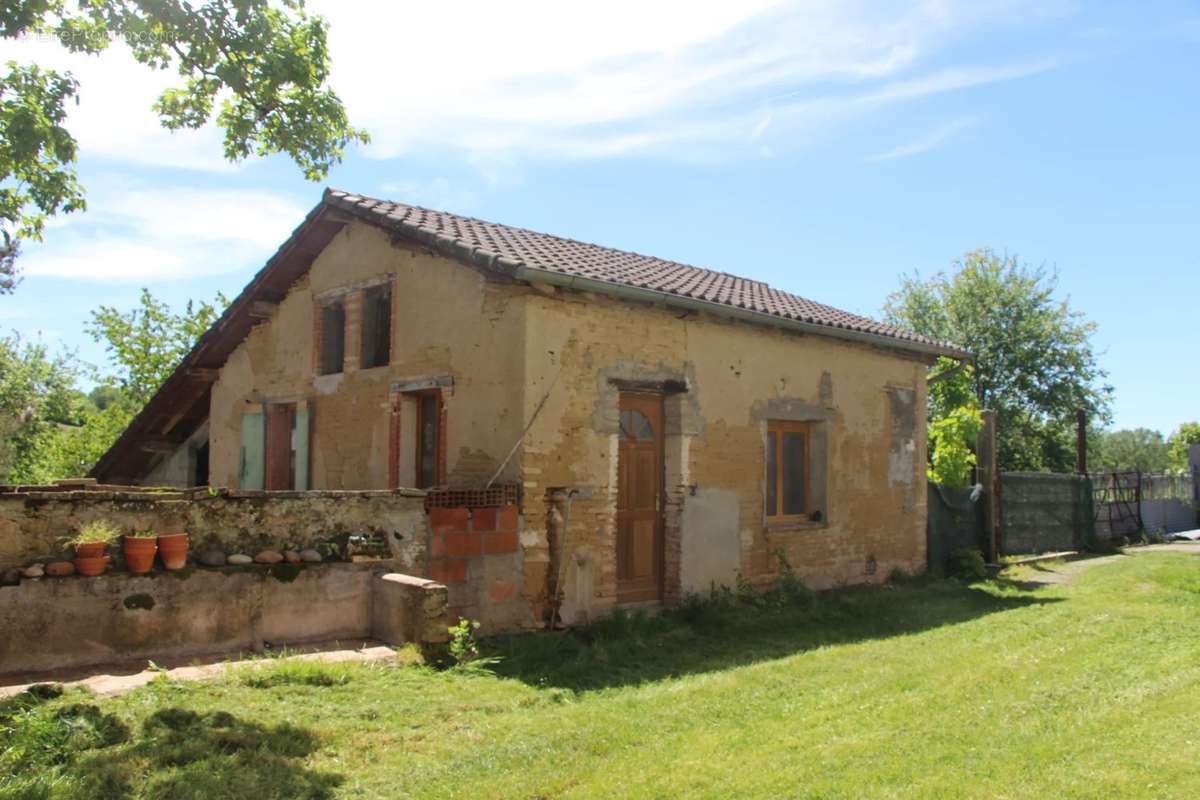 Maison à MONCLAR-DE-QUERCY