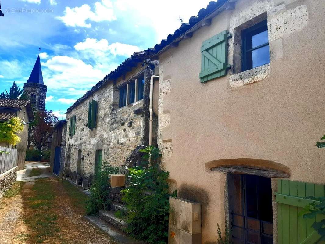 Maison à CAYLUS